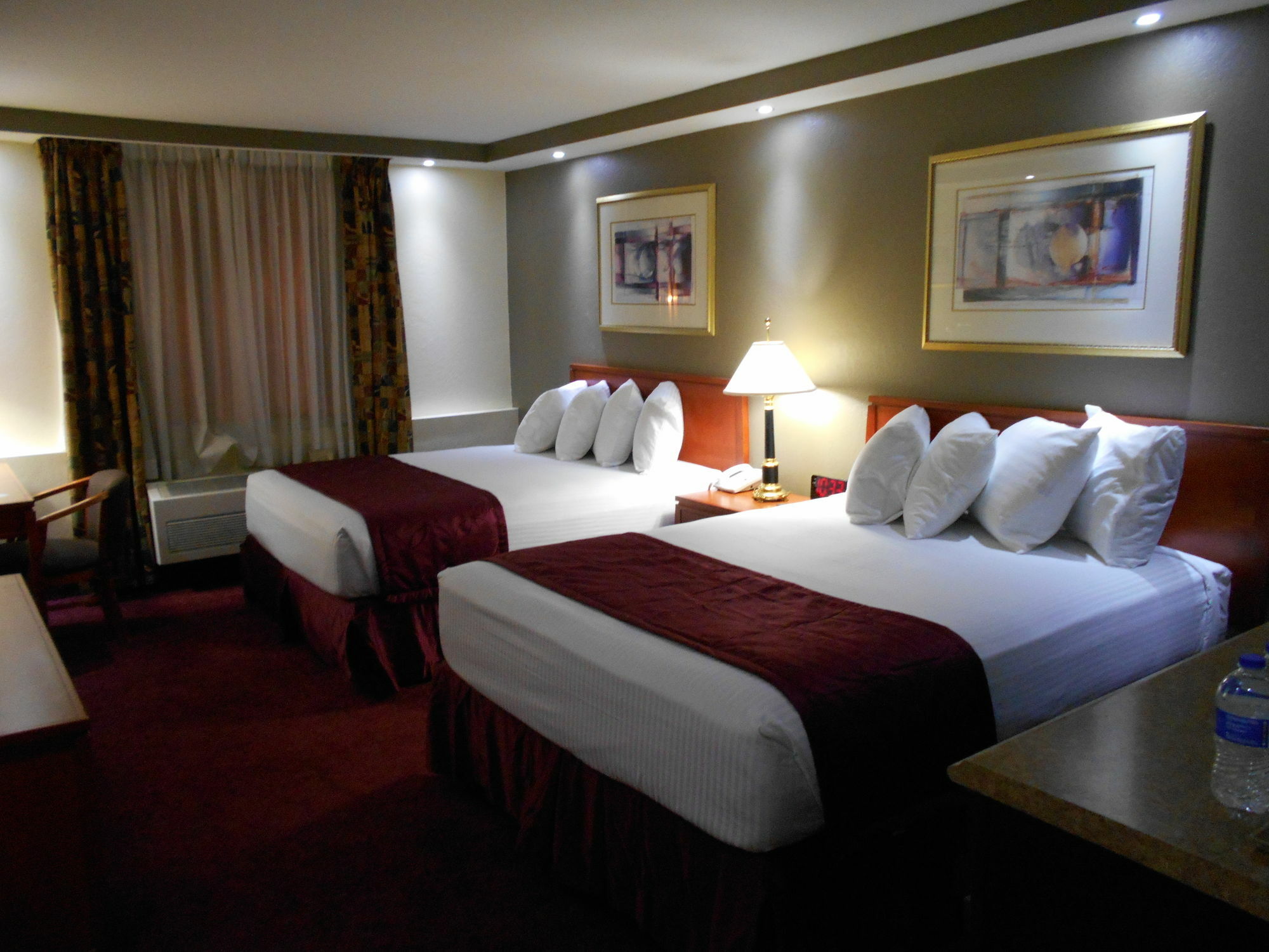 Best Host Inn Plaza Kansas City South Grandview المظهر الخارجي الصورة